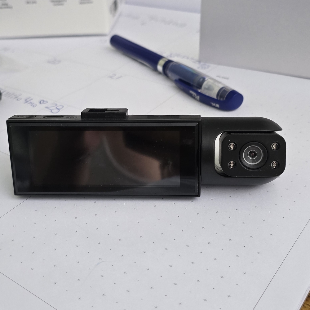 Dash Cam - Picture 2 of 8